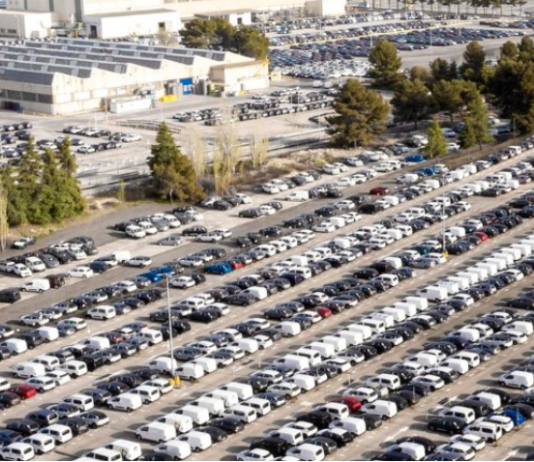 ANAF – verificări Antifraudă într-un târg de comercializare auto și alte produse, din București